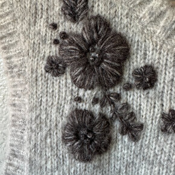St. Roche Juniper Sweater Vest Heather Gray Size XS Floral Hand Embroidery Soft - Picture 10 of 16